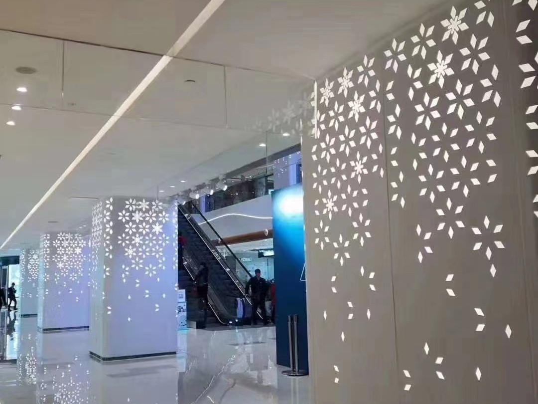 幕墙铝单板材质规格全解析，厂家定制能力与选型指南